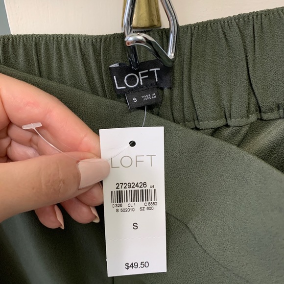 Loft Women’s Dress Shorts - Picture 4 of 5